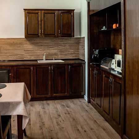 Bed and Breakfast Boutique Marlen Ghimbav Экстерьер фото