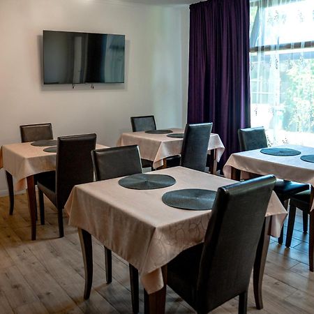 Bed and Breakfast Boutique Marlen Ghimbav Экстерьер фото