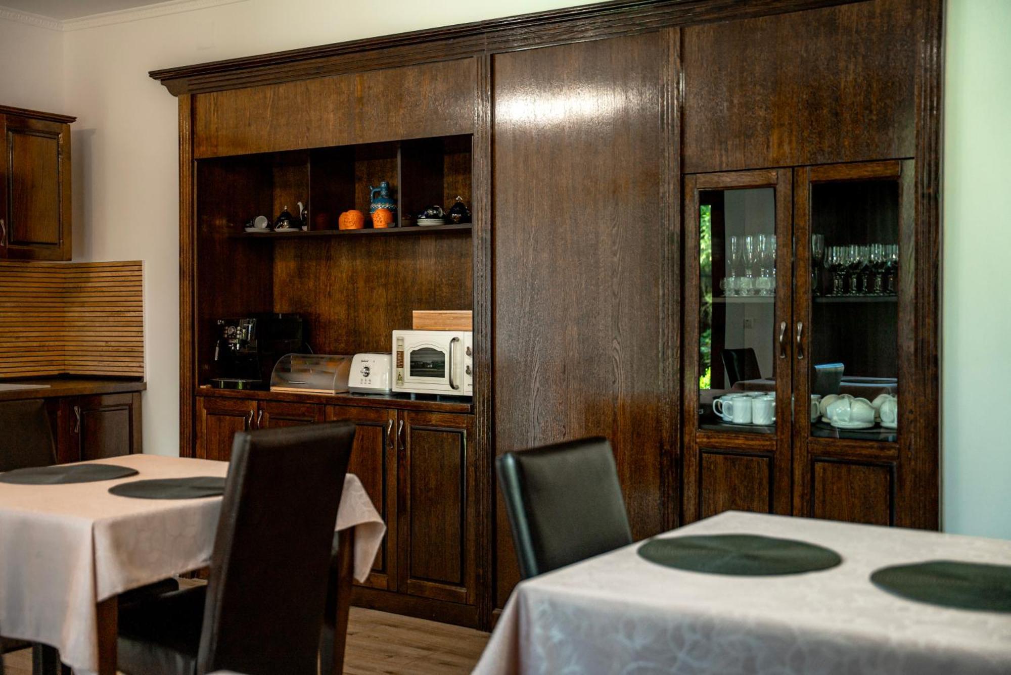 Bed and Breakfast Boutique Marlen Ghimbav Экстерьер фото