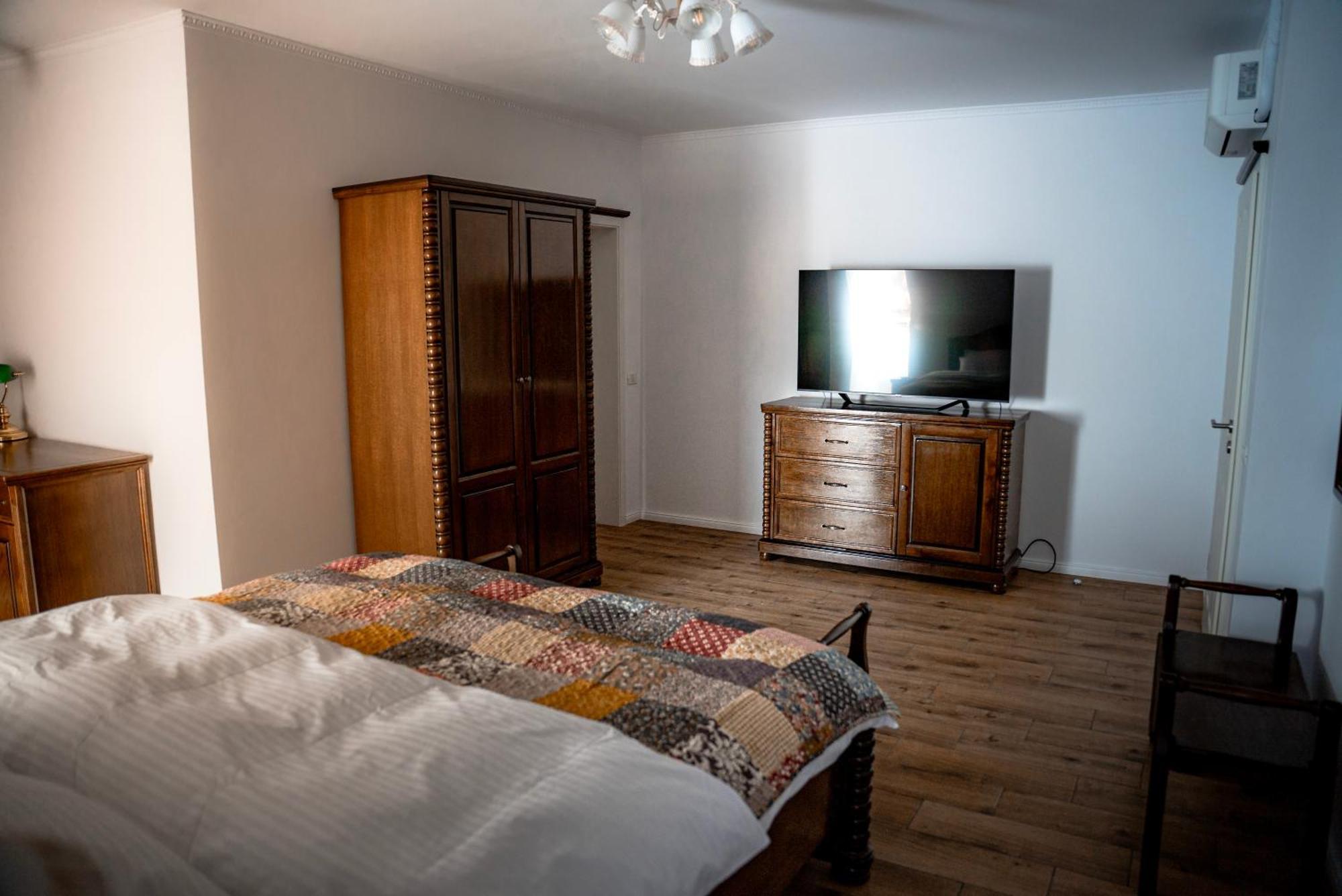 Bed and Breakfast Boutique Marlen Ghimbav Экстерьер фото