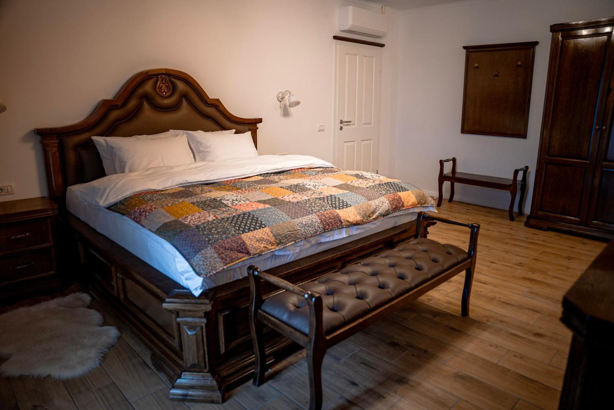 Bed and Breakfast Boutique Marlen Ghimbav Экстерьер фото